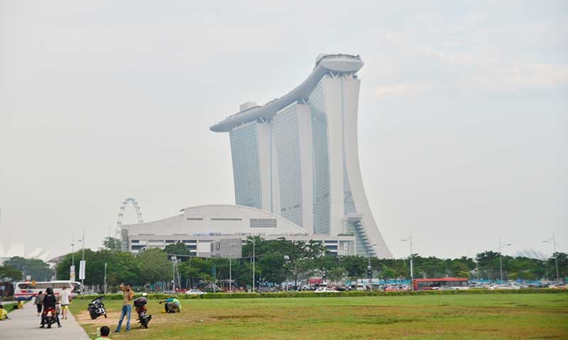 Malaysian Group Makes Record Bid for Marina Bay Plot