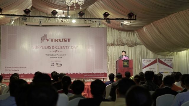 Experts Gather to Talk About Valuation and Banking Sectors