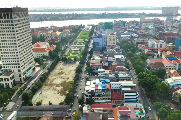 A High-density and Urbanised Phnom Penh
