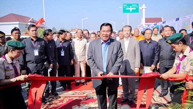 Koh Thom bridge opens