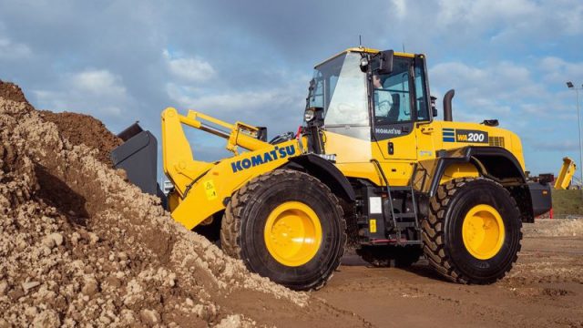 Komatsu Profits Fall Sharply