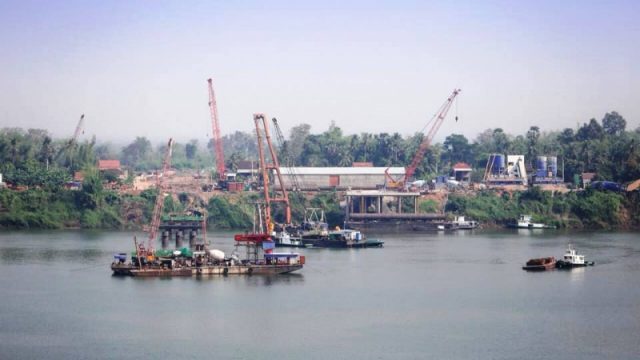 Pm Breaks Ground on Stueng Trang-krouch Chmar Bridge