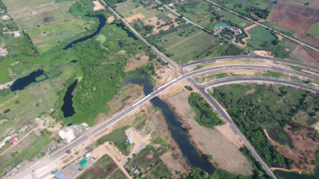 Cambodia and Thailand Jointly Construct First Border Bridge