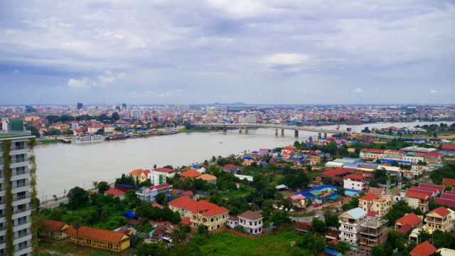 France Agrees to Help Cambodia Turn Phnom Penh Into a Modern City
