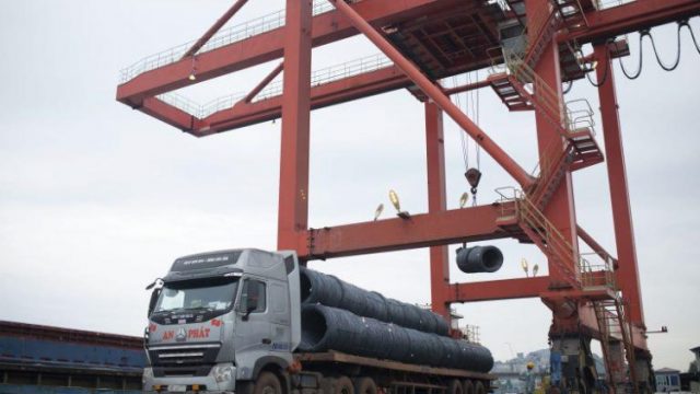 Hoa Phat Group Exports More Than 45 Thousand Tons of Steel to Cambodia