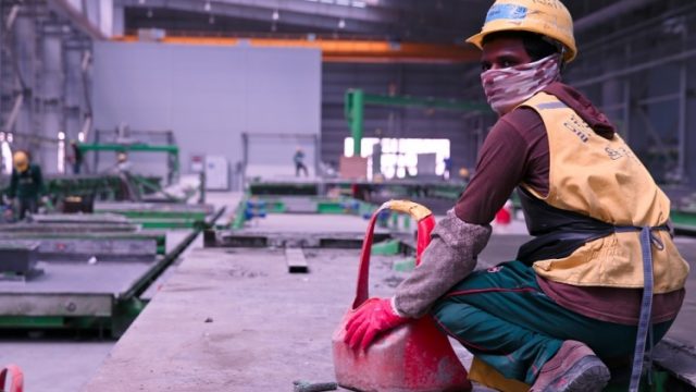 Gov’t to focus on construction and real estate labour with extended UN programme