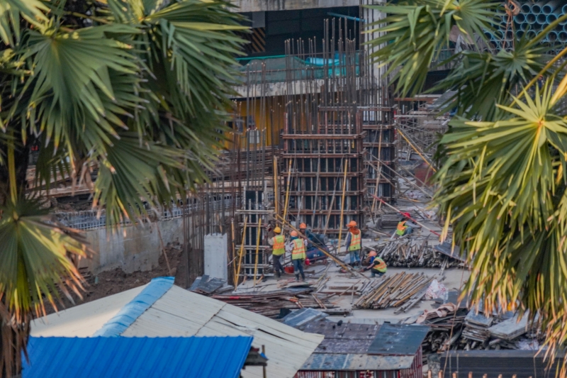 PM Hun Sen: Cambodia Pushing for Minimum Wage for Construction Workers