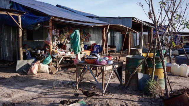 Temporary housing on construction sites below standards required by law, says report