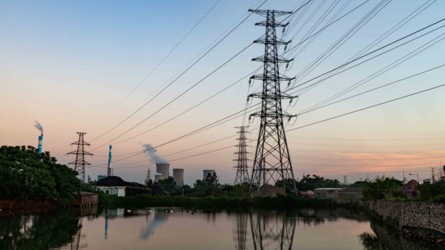 Chinese firm to build electric power project in Sihanoukville