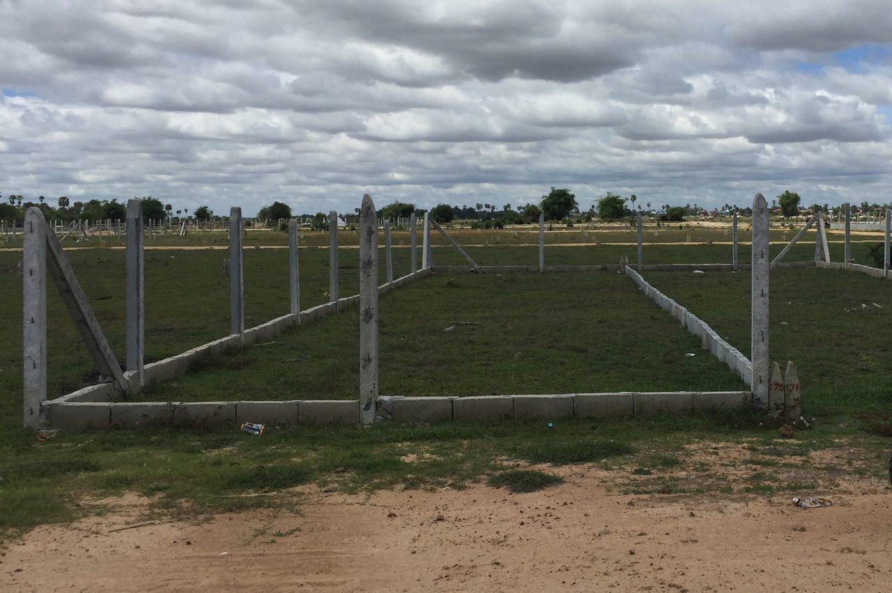 Lower middle-income Cambodians flock for land plots despite challenging investment