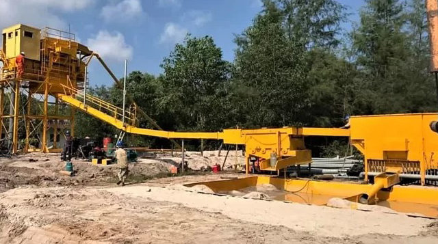 Vietnam opens first factory converting sea sand to construction sand