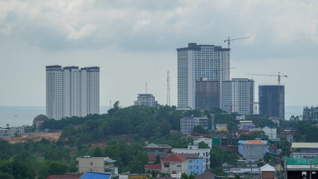 PM aims to transform Sihanoukville to be Asian Tiger financial hub