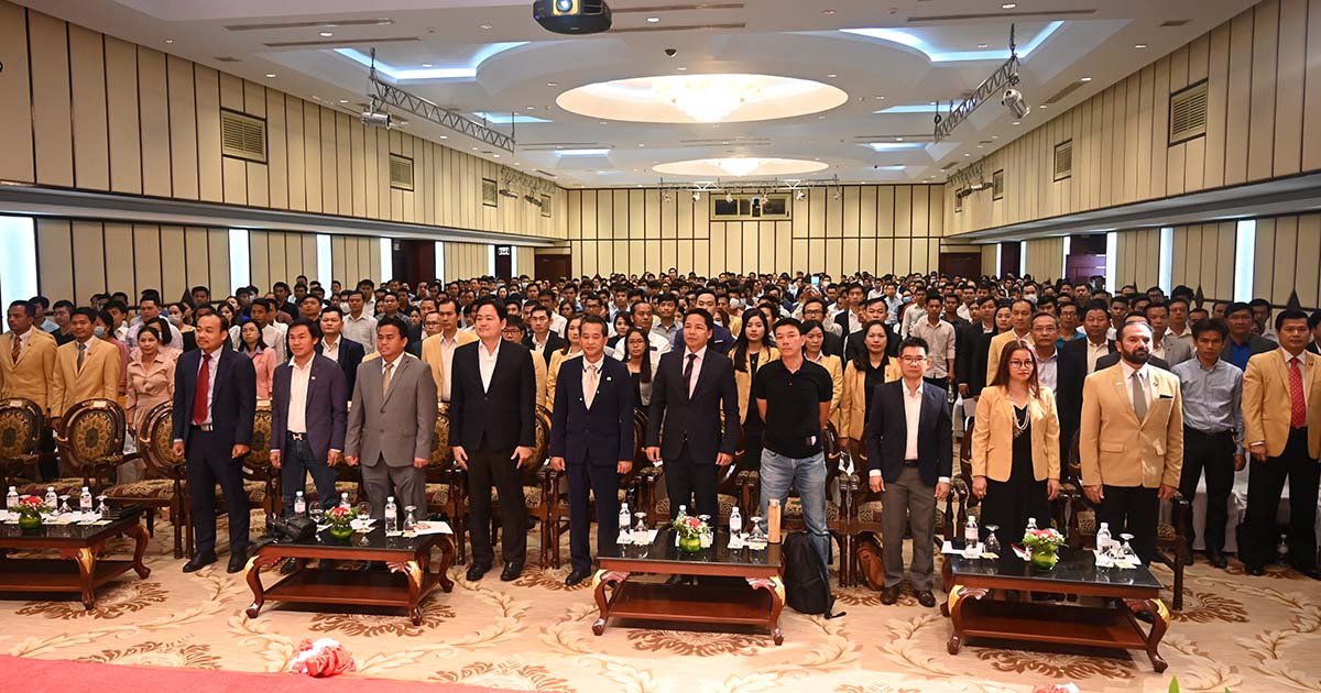 Century 21 to recruit 3,800 real estate agents