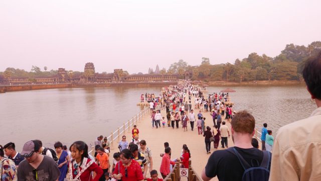 តើសណ្ឋាគារគួរឆ្លើយតបយ៉ាងណាចំពោះកំណើនភ្ញៀវទេសចរ?