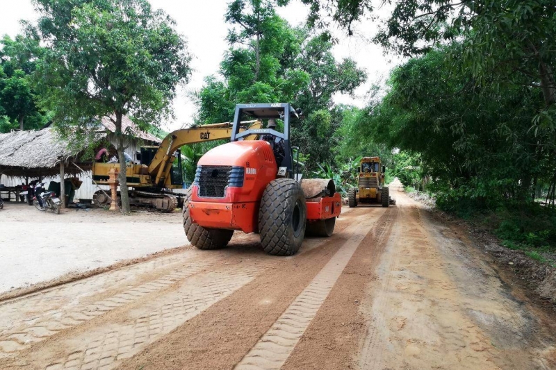 Cambodia Receives Aid From Adb for 22 Rural Roads