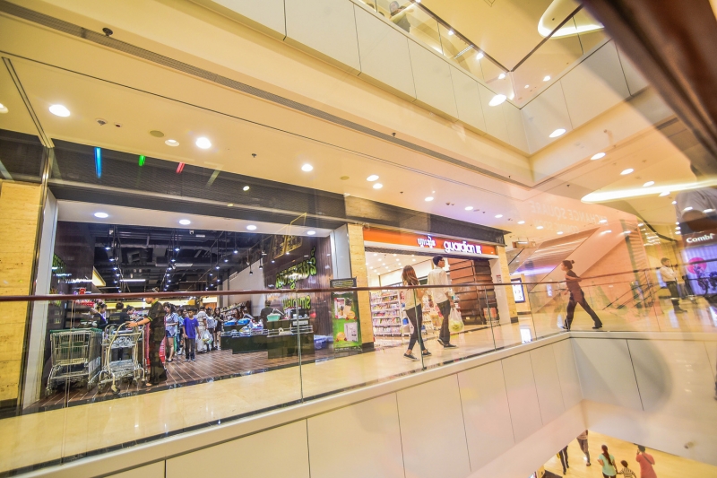 How Convenience Stores and Minimarts Shape Retail Markets