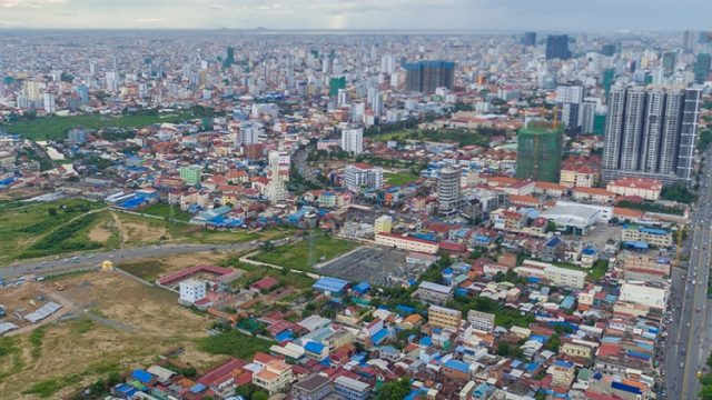 ពន្ធដារត្រៀមអនុវត្តមូលដ្ឋានគិតពន្ធថ្មីលើការផ្ទេរសិទ្ធអចលនទ្រព្យដែលនឹងត្រូវចាប់ផ្តើមក្នុងខែកក្កដា