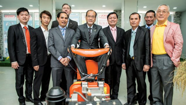 Meng Leng Eav Opens Innovative Showroom