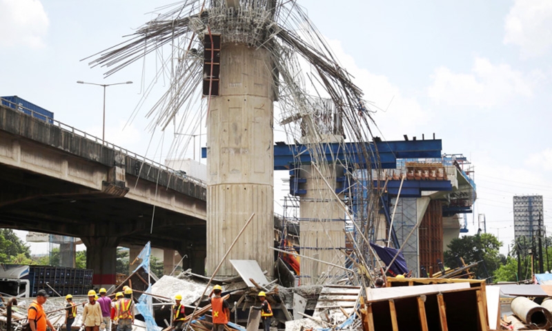 Indonesia Halts Transport Construction After Injuries