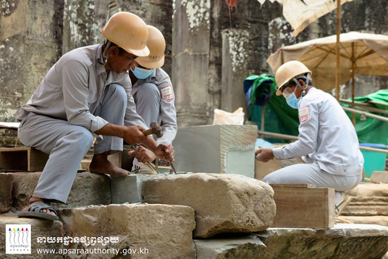 Japan Funds Us$1 Million for Bayon Temple Restoration Project