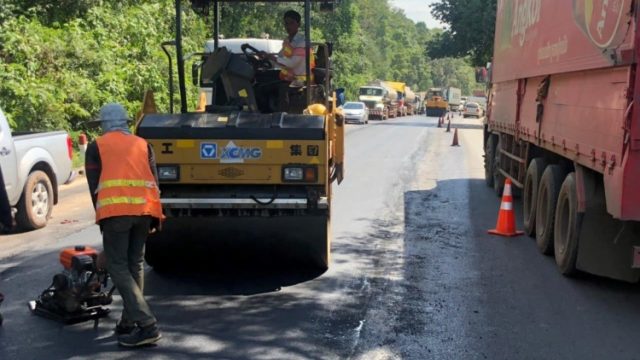 New road maintenance technology called In-Place Recycling introduced to Cambodia
