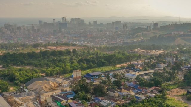 ខេត្តព្រះសីហនុនាំចូលខ្សាច់ពីខេត្តផ្សេងដើម្បីបម្រើដល់វិស័យសំណង់