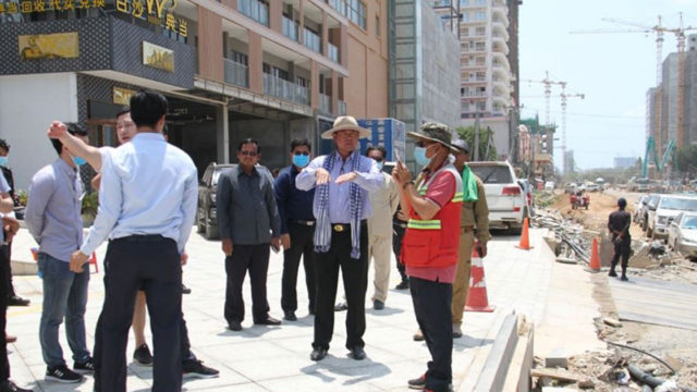 ការអភិវឌ្ឍផ្លូវក្នុងខេត្តព្រះសីហនុ នៅតែមានសកម្មភាពបន្ត ទោះប្រឈមស្ថានភាពឆ្លងកូរ៉ូណា