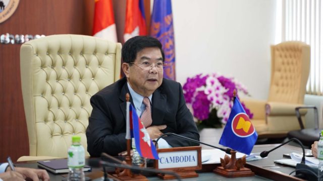 ក្រុមហ៊ុនអាមេរិកគ្រោងនាំចូលគ្រឿងបង្គំ និងបរិក្ខារសាងសង់ហេដ្ឋារចនាសម្ព័ន្ធមកកម្ពុជា