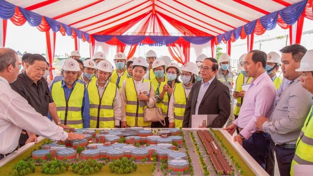 ឧកញ៉ា សៀ ឫទ្ធី នឹងសាងសង់បណ្តុំសហគ្រាសធុនតូច និងមធ្យម តម្លៃ ៣០ លានដុល្លារ នៅតាខ្មៅ