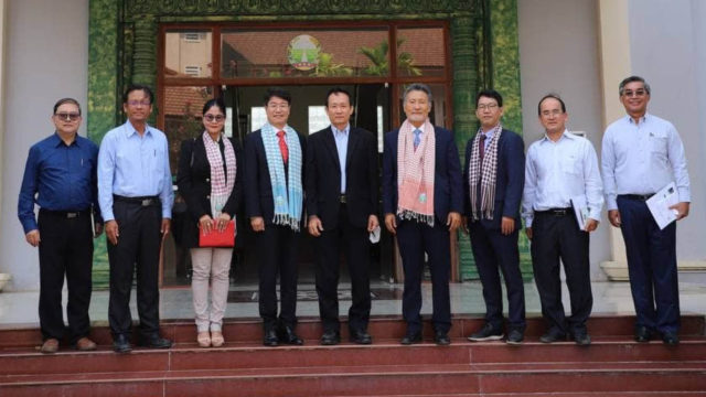 កូរ៉េនឹងជួយបង្កើតគម្រោងកសិដ្ឋានវៃឆ្លាតលើផ្ទៃដីជាង ១០០ ហិកតា នៅកម្ពុជា