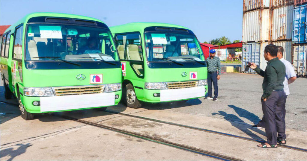 Bouyong Group's Generosity Drives Prey Veng's Public Services: 35 Buses ...